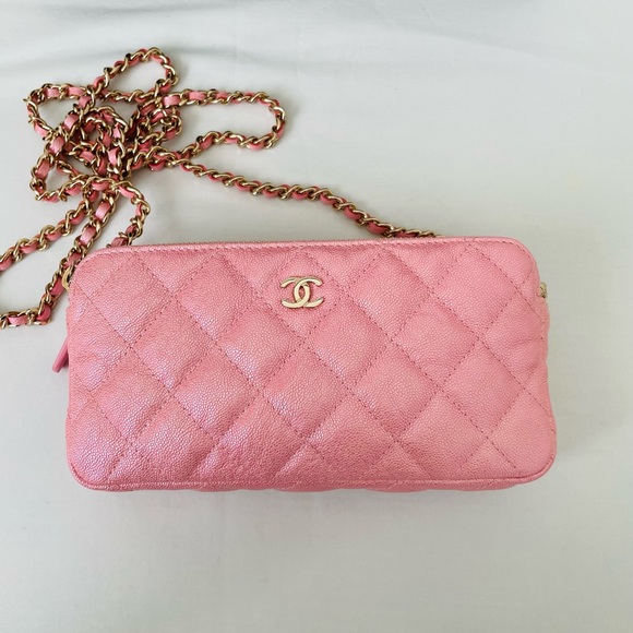 Chanel Pink Iridescent Clutch with Chain - Picture 3 of 14